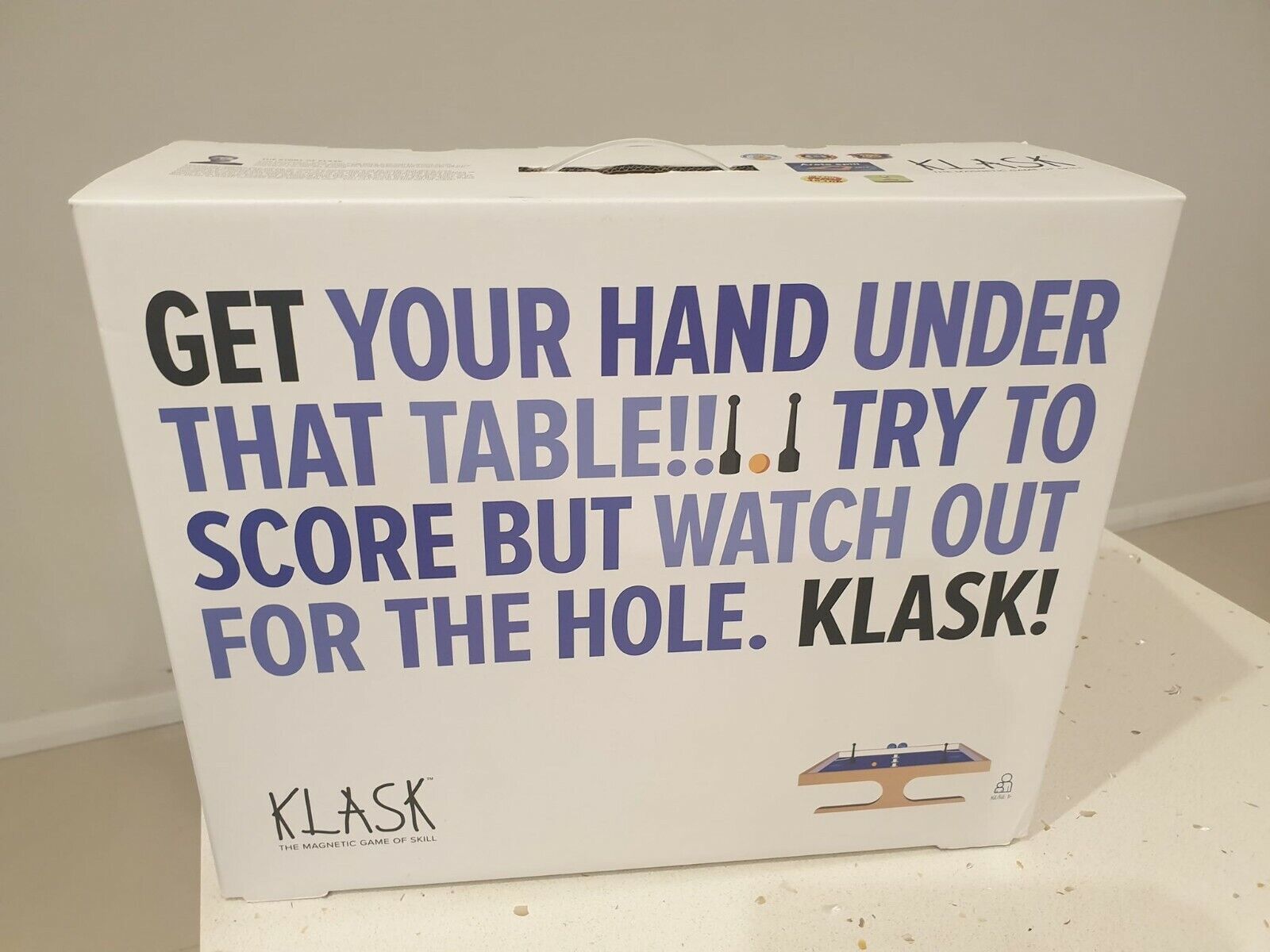 Klask The Magnetic Hockey Board Game -NEW 