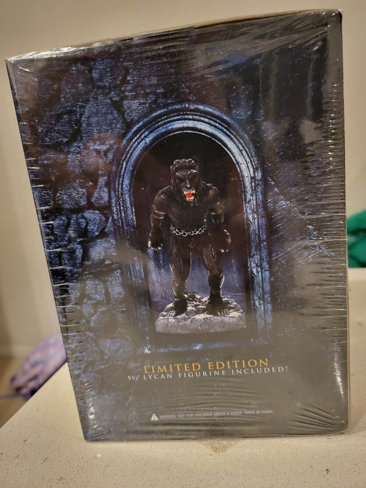 Underworld Trilogy Limited Edition 51/2 Lycan Figurine Included - Limited Editi